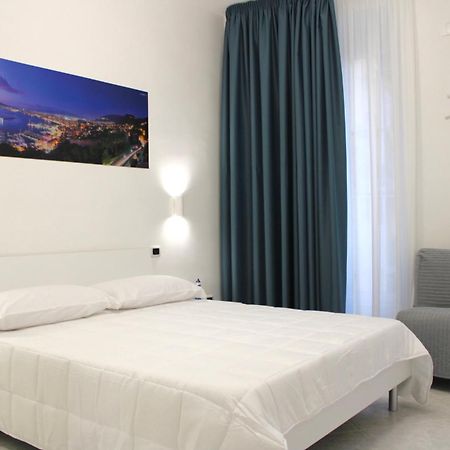卡斯特拉玛雷帝斯达比亚Francesco House住宿加早餐旅馆 外观 照片